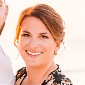 Meet your Posher, Adriana